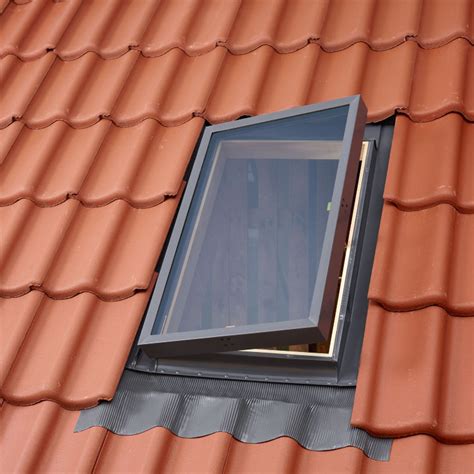Мансардное окно-люк Velux VLT 1000 - купить в Москве