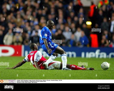 Chelseas Claude Makelele And Arsenals Patrick Vieira Hi Res Stock