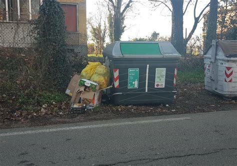 Rifiuti Modena Degrado Infinito Grazie Bonaccini E Muzzarelli