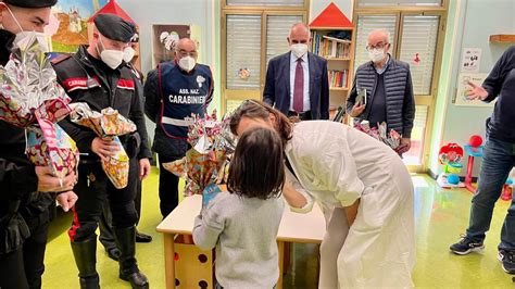 Le Uova Di Pasqua Ai Bambini Ricoverati In Pediatria A Verbania