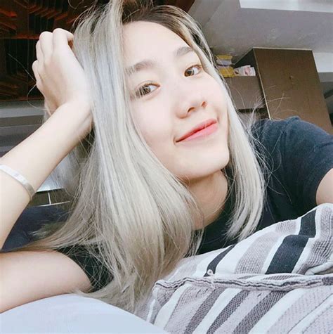 cô bạn gái hot girl chứng minh Vlogger Việt chỉ toàn yêu người xinh