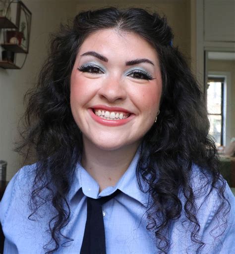 Mia Thermopolis Makeup Look | Makeup looks, Princess diaries, Makeup transformation