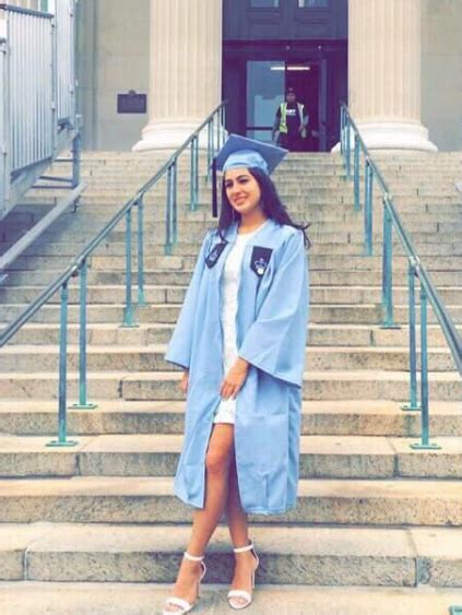 HOTTEST BIKINI PICS OF SARA ALI KHAN THAT ARE TOO HOT TO HANDLE HD IMAGES AND WALLPAPERS