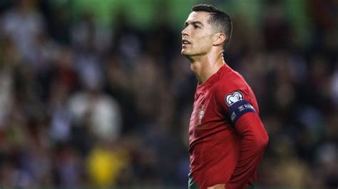 Cristiano Ronaldo Gagal Cetak Gol Portugal Tumbang Di Kandang Slovenia 0 2