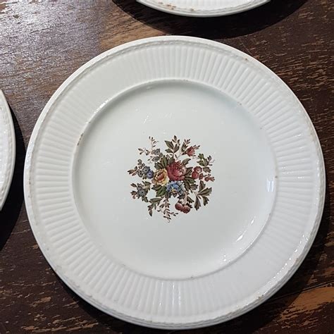 Wedgwood Edme CONWAY AK8384 8 Inch Plates Set Of 4 Vintage Creamware