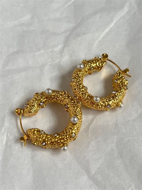 ITEM DETAILS: Available in Gold Sizes 25mm Total Weight 18g 18K Gold ...