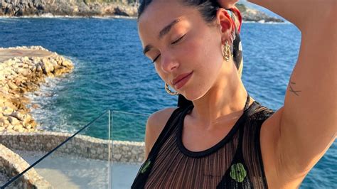 Dua Lipa Luce Su Espectacular Cuerpo En El D A De Su Cumplea Os Mdz