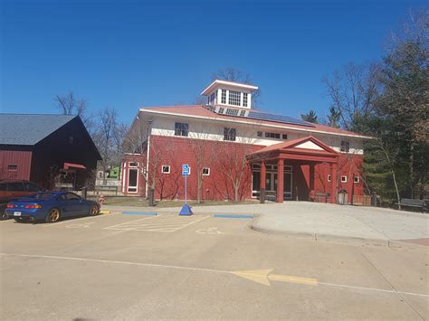 I Stopped By The Visitors Center Of Grants Farm Today Rstlouis