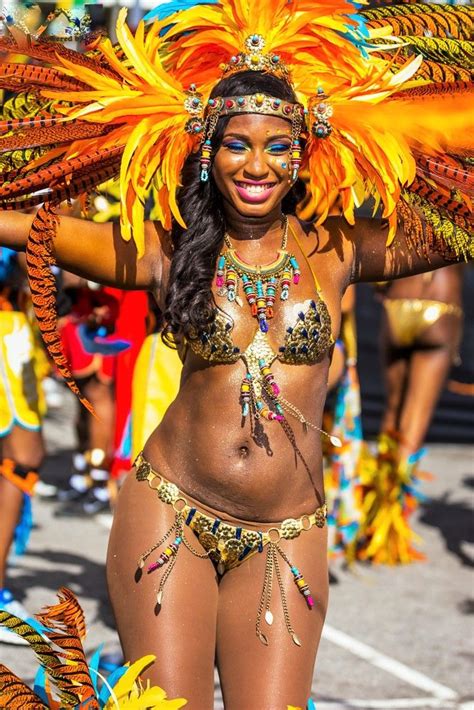 Her Costume Is So Sexy Trinidad Carnival Carnival Dancers