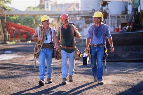 Why Your Business Needs To Consider Blue Collar Worker Engagement