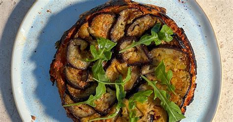 Tarte tatin aux aubergines fromage frais et épices douces de Cyril Lignac