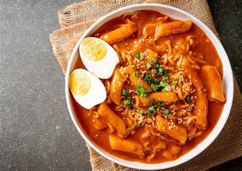 Tteokbokki - GreedyPanda Foodie Blog