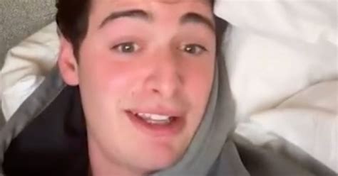 Stranger Things Noah Schnapp Comes Out As Gay In Joyous TikTok Video