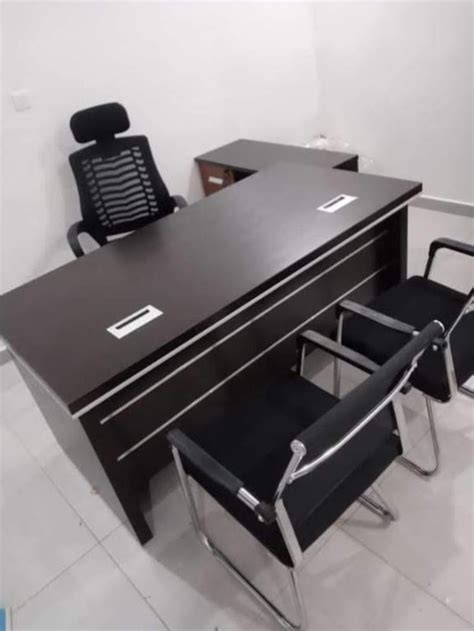 Table De Bureau Directeur Sauf Les Chaises