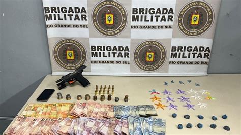 Operação Saturação de Área BM prende dupla arma e drogas no bairro