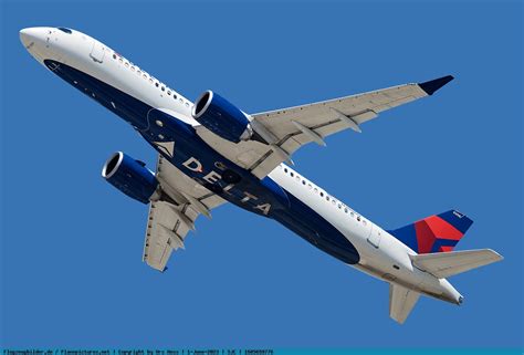 Picture Delta Air Lines Airbus A220 300 CSeries CS300 N308DU