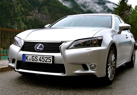 She Motori LEXUS Da Monaco a Kitzbühel con la nuova GS 450h