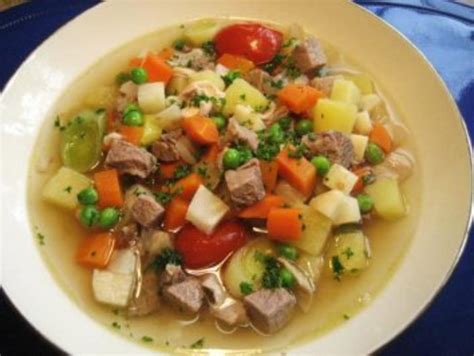 Nudelsuppe Mit Rindfleisch Rezept Kochbar De