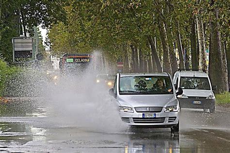 Acqua A Catinelle Foto Del Giorno Bergamo