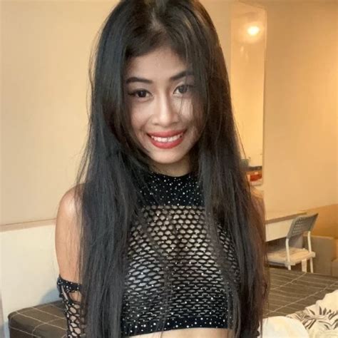 Hot Amateur Girl Strip Tease Video Feat Tiny Alina Xhamster