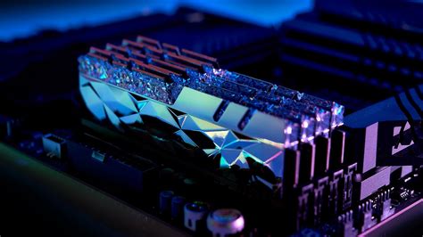(16G DDR4 2x8G 3600) G.SKILL Trident Z Royal Elite Gold – GEARVN.COM