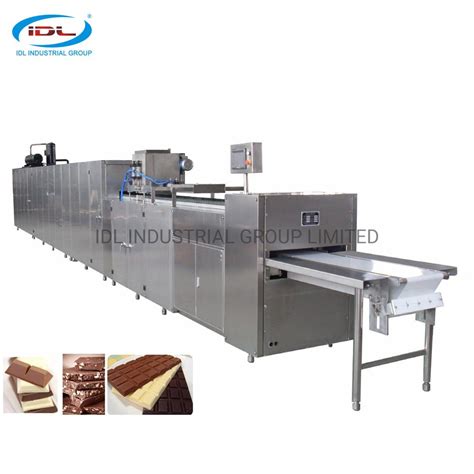 Full Automatic Chocolate Moulding Line With Nuts Feeding Mechanism