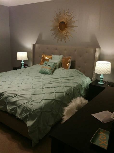 20 Unique Black White Gold Bedroom