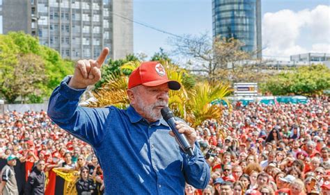 Luiz In Cio Lula Da Silva Eleito Presidente Do Brasil