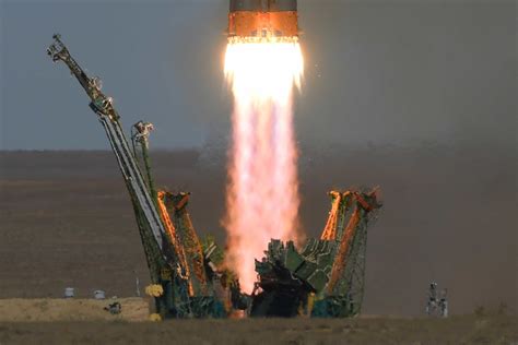 In Photos Soyuz Rocket Launch Cnn