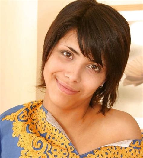 Pretty Arab Sheds Muslim Hijab ZB Porn