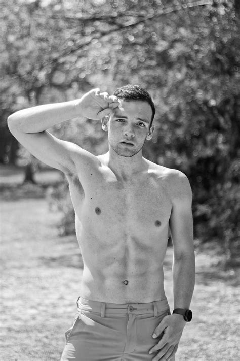 Phew It S Really Hot Out Here R Gaybrosgonemild