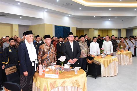 Wakil Bupati Deli Serdang Hm Ali Yusuf Siregar Menghadiri Wisuda