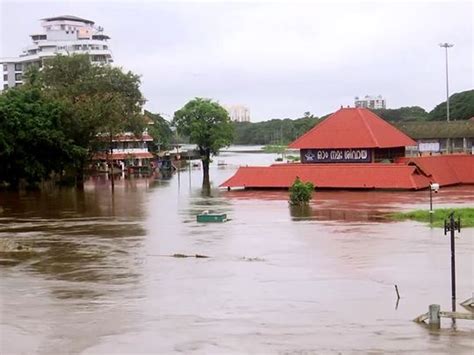 Kerala Rains Red Alert In 8 Districts Toll Mounts To 22 India