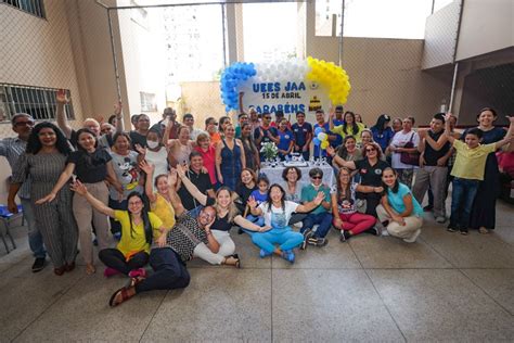Alvares De Azevedo Escola - Escola Álvares de Azevedo completa 68 anos como referência para ...