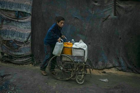 Krieg In Gaza Kein Einziger Tropfen Sauberes Wasser Taz De