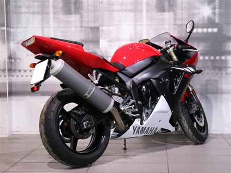 Yamaha Yzf R Colore Rosso Usato In Vendita