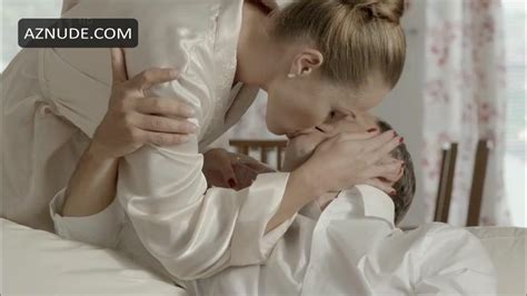 DEFINICE LASKY NUDE SCENES AZNude