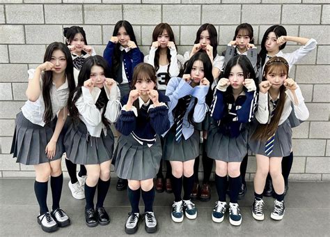 triples twitter update   final stage   show