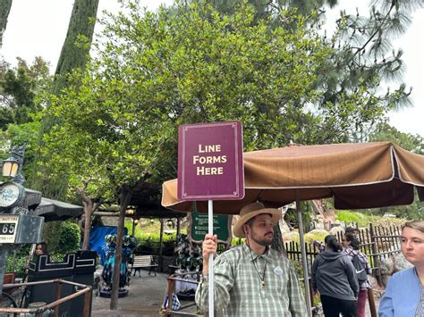 Photos Video Splash Mountain Closes Permanently At Disneyland Wdw