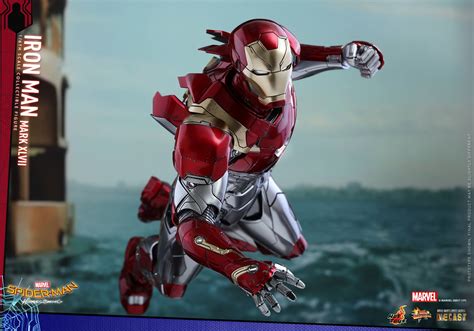 Hot Toys Gives Us Our Best Look Yet At Iron Man S New Armor In SPIDER MAN HOMECOMING GeekTyrant