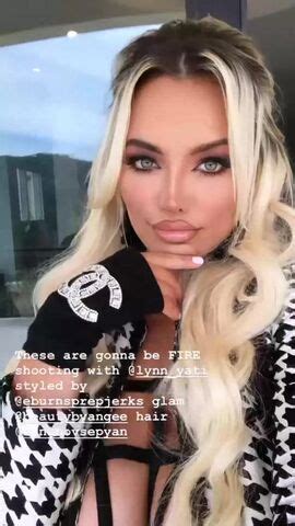 Lindseypelas Onlyfans Nude Movies Leaks Part 1