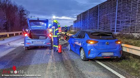 Oö Wieder schwerer Unfall auf der B 3 vier Pkw beteiligt vier