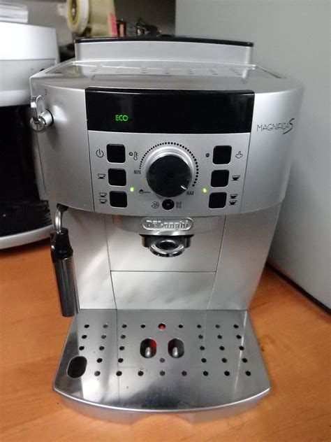 Kávovar Espresso DeLonghi ECAM 22 110 W Magnifica S TOP STAV Aukro