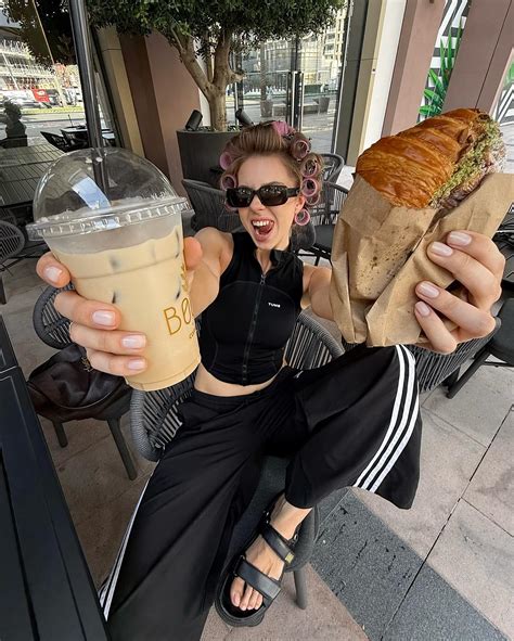 Kate Shumskaya | 🫦 | Instagram