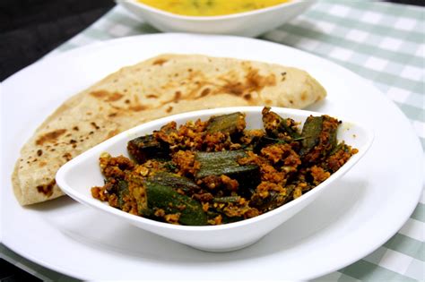 Masala Bhindi Dal Roti Bhindi