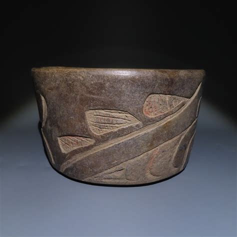 Olmeca México Terracota Vasija decorada C 1 200 900 a C 19 5 cm D