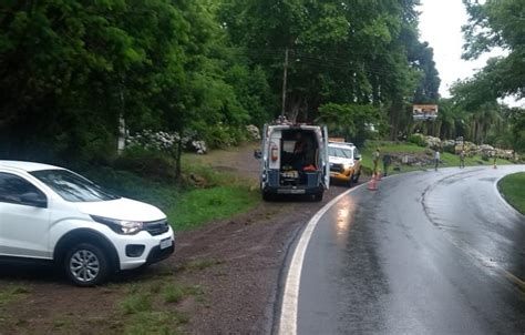 Homem Morre Em Acidente Na Rs Em Nova Petr Polis Regi O Di Rio