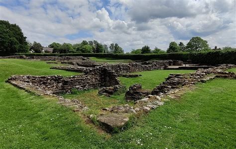 Remains Of The Public Baths At Wall Mat Fascione Cc By Sa