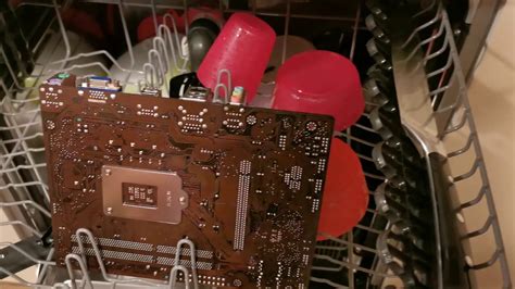 Материнка в посудомойке - YouTube