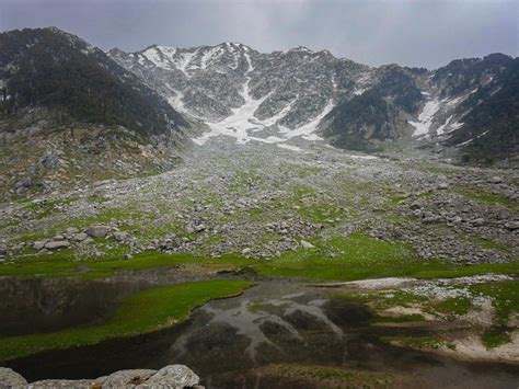 Kareri Lake Trek Through The Heart Of Dhauladhar Tripping India